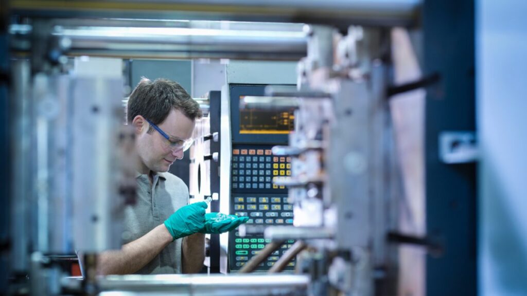 Plastic injection molding design